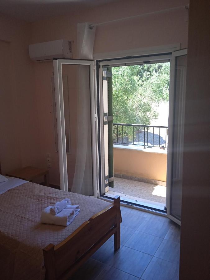 Ligeris House 1 In Agioi Deka * Agioi Deka (Corfu)